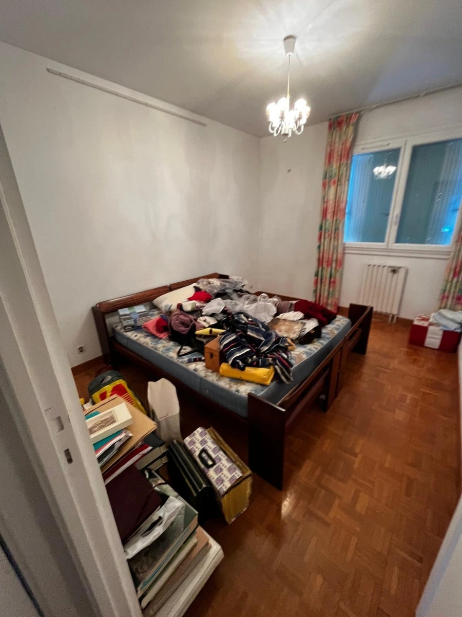chambre encombrée débarras marseille 13009