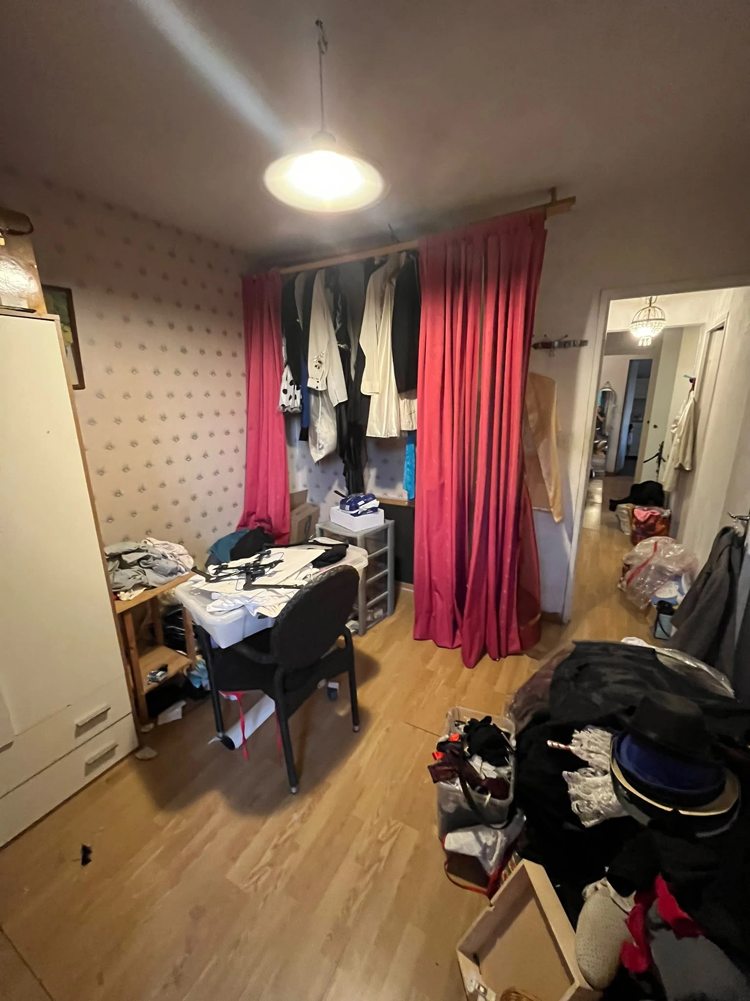 Débarras appartement Roy d'Espagne Marseille 13008 9 vide appartement roy despagne chambre trés chargée